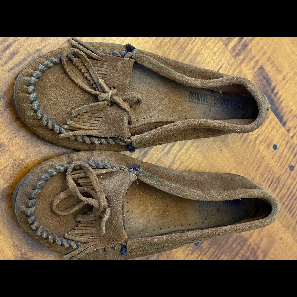 Minnetonka moccasin, brown, size 8.5